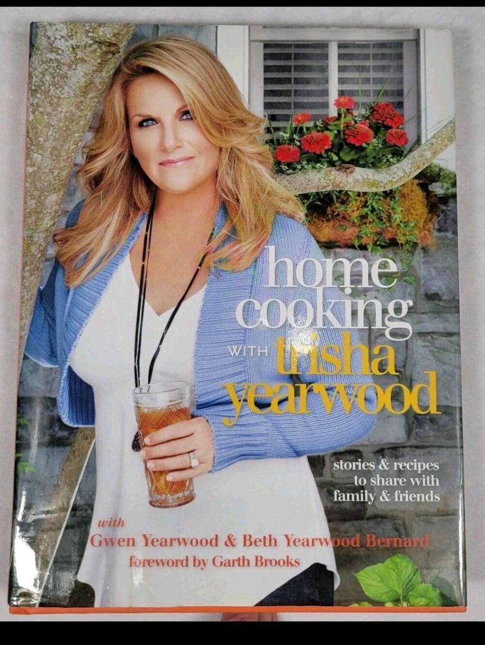 Home Cooking with Trisha Yearwood Cookbook Hardcover Illustrated Food Art